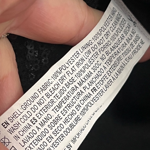 #46 FOREVER 21 • SEQUIN PEPLUM TANK TOP - Picture 5 of 5